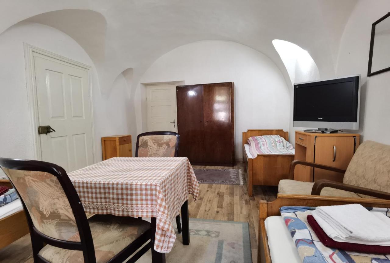 Gaestehaus Fogarasch Фегераш Екстер'єр фото