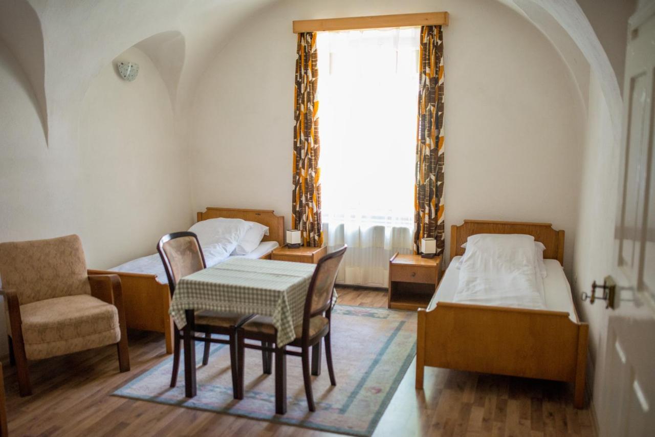 Gaestehaus Fogarasch Фегераш Екстер'єр фото